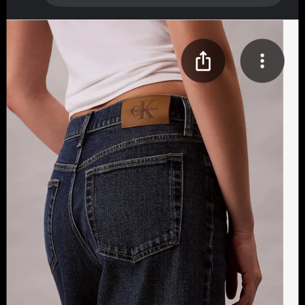 Calvin Klein - Picture 2 of 7